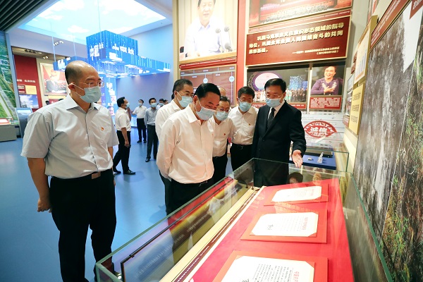 郝鹏、、、国资、、、央企、、、国资委、、、书记、、、主任、、、国企、、、企业刷新