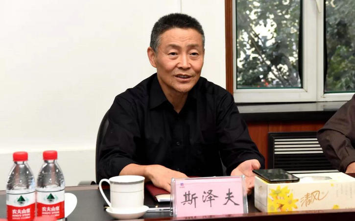 DBFD5FF7EC9F0C347CD802867F6_26F0B80B_B608.jpg?e=